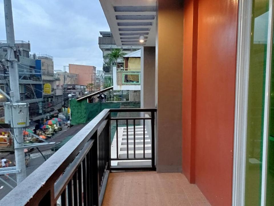 Spacious Cozy Room For Rent Near Naia Pasay Esterno foto