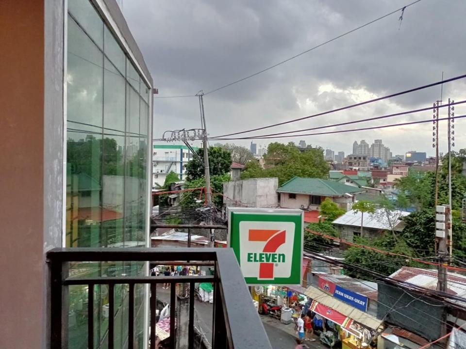 Spacious Cozy Room For Rent Near Naia Pasay Esterno foto